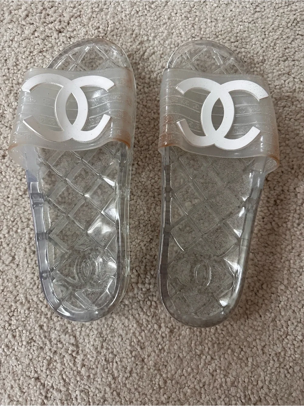 Chanel 2019 clear slides